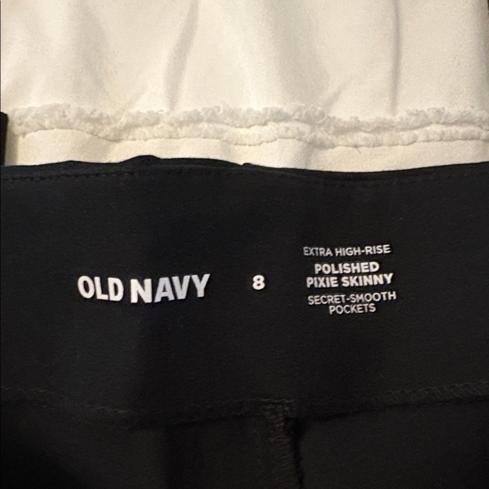 Old Navy pixie pants - Picture 4 of 6